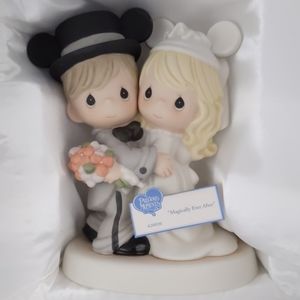 🍀NIB👰🤵Precious Moments Disney Wedding Couple